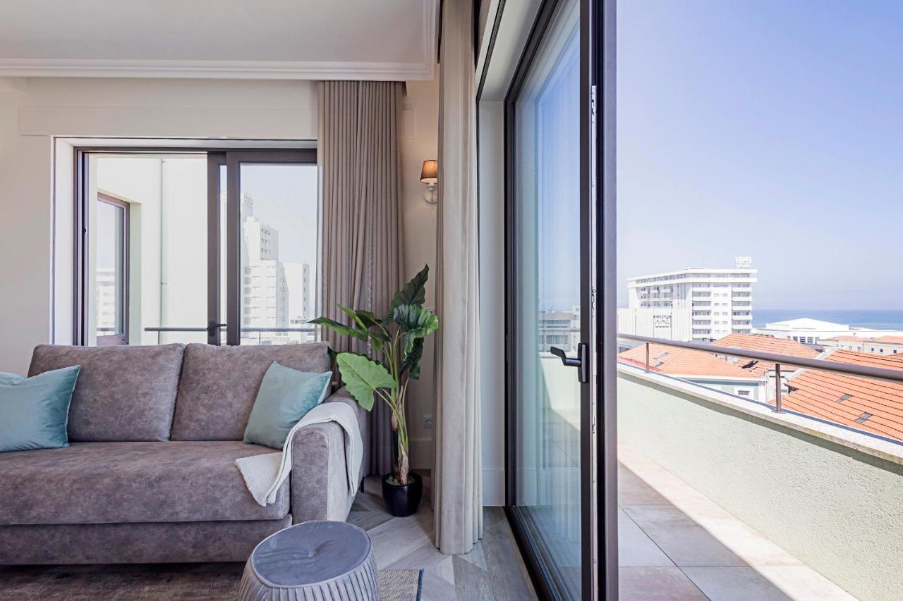 19 Nineteen Suites - Espinho エスピーニョ エクステリア 写真