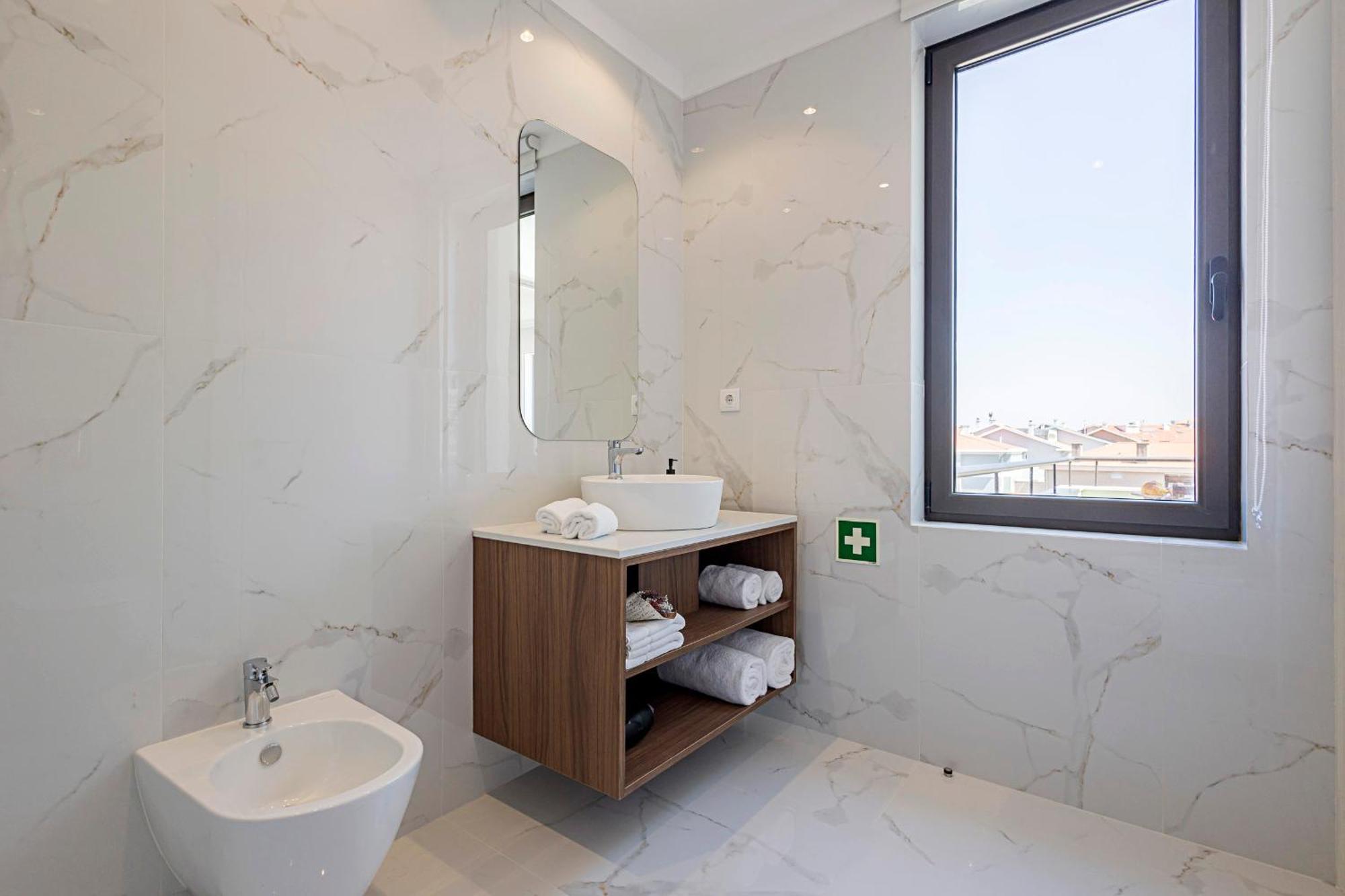 19 Nineteen Suites - Espinho エスピーニョ エクステリア 写真