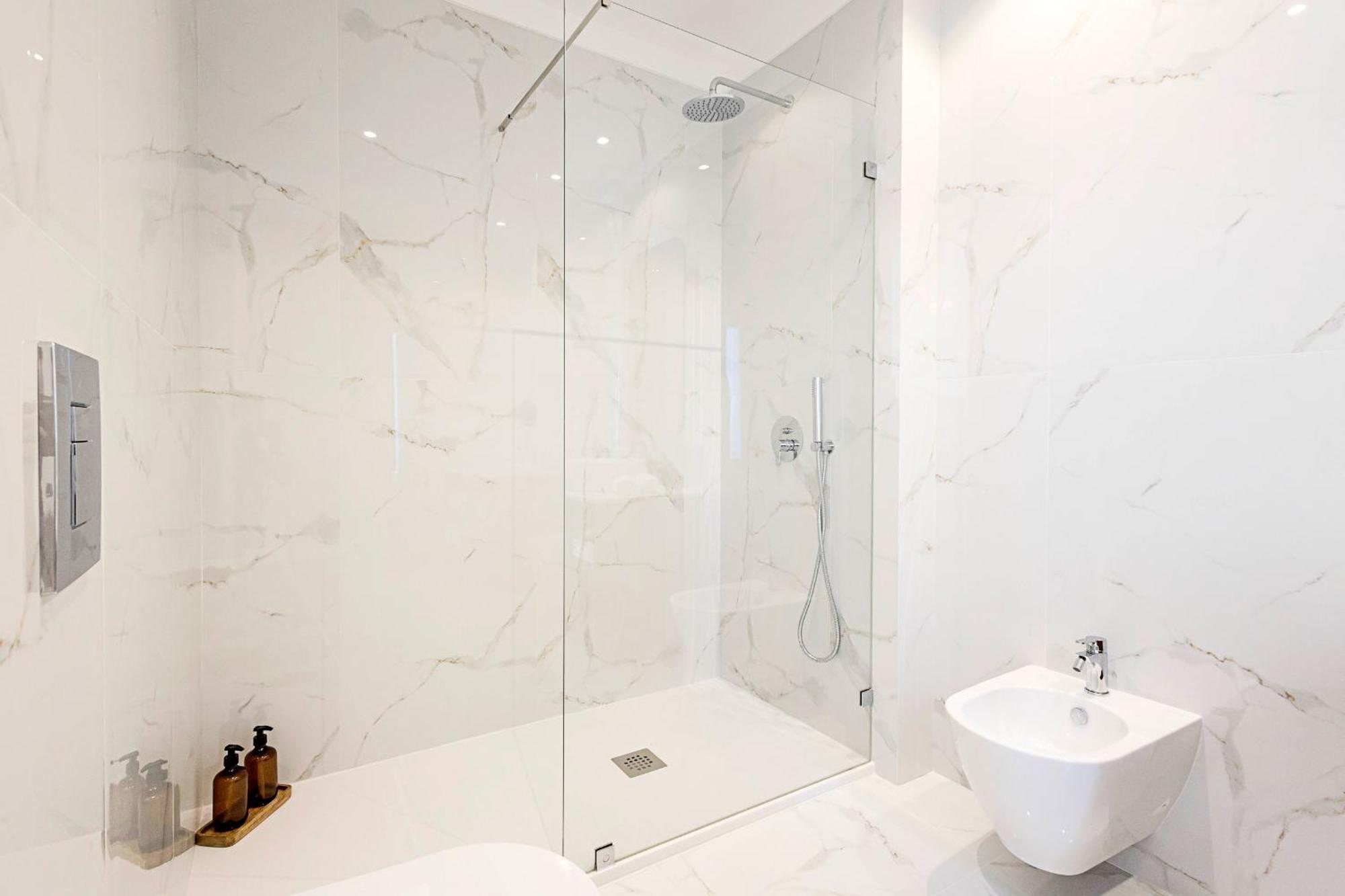 19 Nineteen Suites - Espinho エスピーニョ 部屋 写真