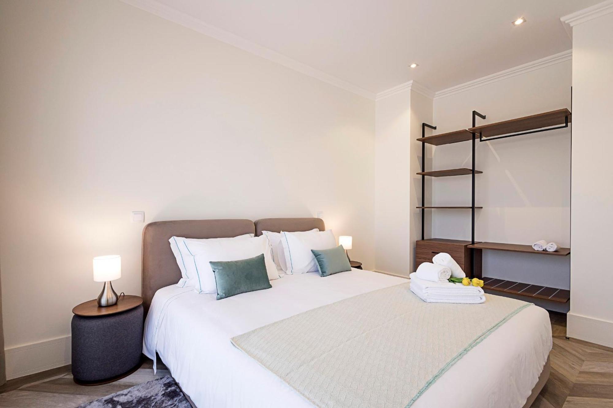 19 Nineteen Suites - Espinho エスピーニョ 部屋 写真